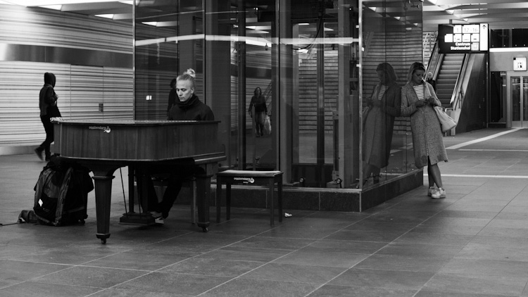 station Zwolle 3 This is me playing piano somewhere